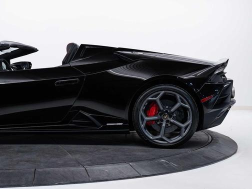Nero Helene Metallic 2023 Lamborghini Huracan EVO Spyder