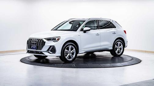 2024 Audi Q3 45 S line Premium Plus