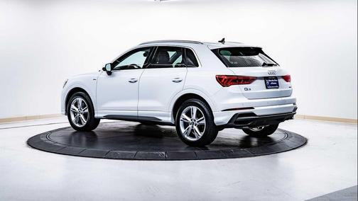 2024 Audi Q3 45 S line Premium Plus