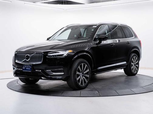 Onyx Black Metallic 2024 Volvo XC90 B6 Plus Bright Theme 6-Seater