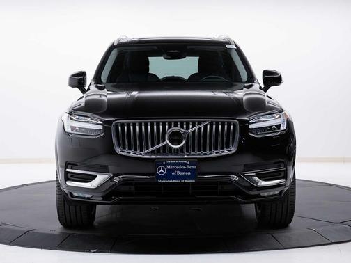 Onyx Black Metallic 2024 Volvo XC90 B6 Plus Bright Theme 6-Seater