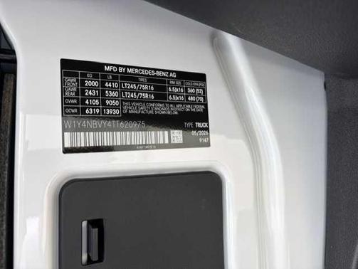 Arctic White 2026 Mercedes-Benz Sprinter 2500 Standard Roof