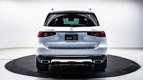 2025 Mercedes-Benz GLS 450 4MATIC