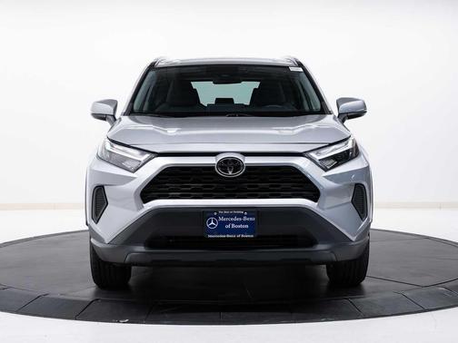 Silver Sky Metallic 2022 Toyota RAV4 XLE
