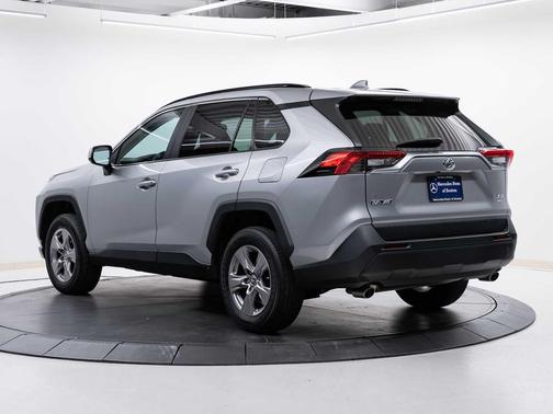 Silver Sky Metallic 2022 Toyota RAV4 XLE