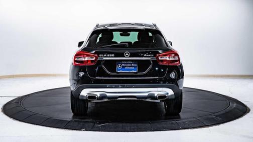 2015 Mercedes-Benz GLA-Class 4MATIC