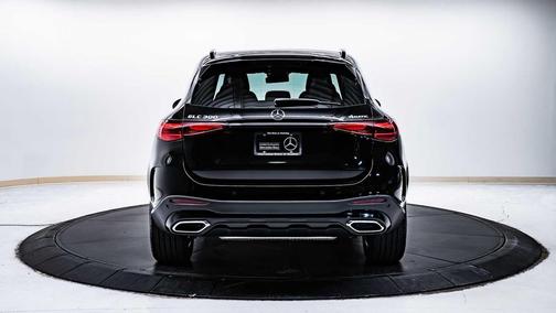 2025 Mercedes-Benz GLC 300 4MATIC