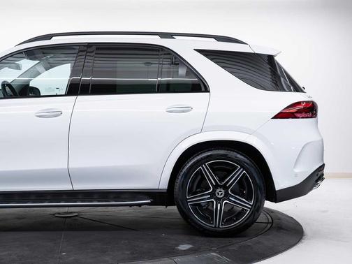 Polar White 2026 Mercedes-Benz GLE 450 4MATIC