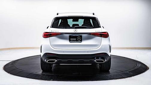 2025 Mercedes-Benz GLC 300 4MATIC