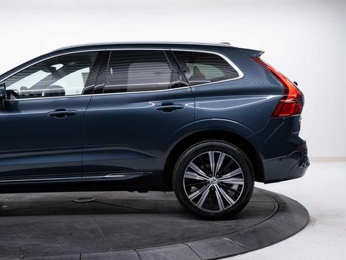 Denim Blue Metallic 2023 Volvo XC60 B5 Ultimate Bright Theme