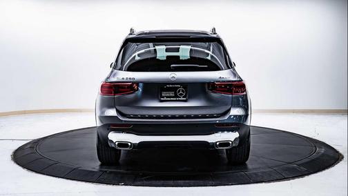 2025 Mercedes-Benz GLB 250 4MATIC