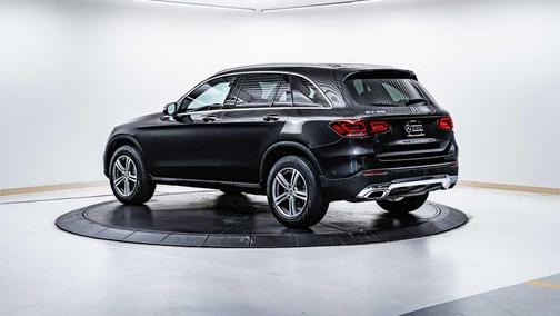 Graphite Grey Metallic 2022 Mercedes-Benz GLC 300 4MATIC