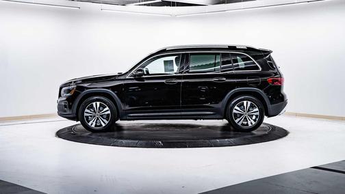 2025 Mercedes-Benz GLB 250 4MATIC