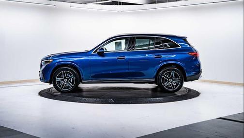 2025 Mercedes-Benz GLC 300 4MATIC