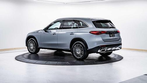 2025 Mercedes-Benz GLC 300 4MATIC