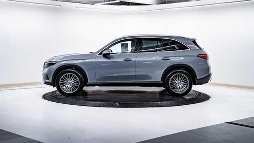 2025 Mercedes-Benz GLC 300 4MATIC