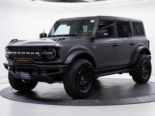 Carbonized Gray Metallic 2022 Ford Bronco Wildtrak