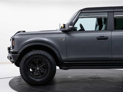 Carbonized Gray Metallic 2022 Ford Bronco Wildtrak