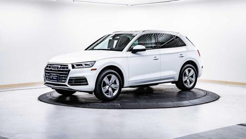 2018 Audi Q5 2.0T Premium Plus