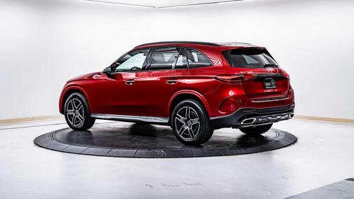 2025 Mercedes-Benz GLC 300 4MATIC