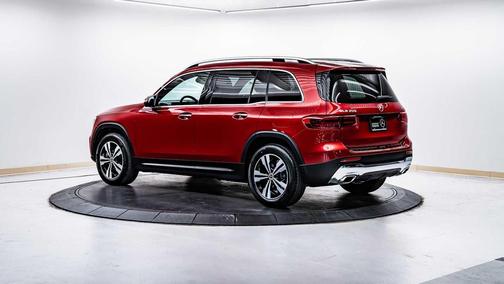 2025 Mercedes-Benz GLB 250 4MATIC