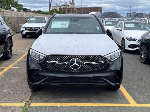 2025 Mercedes-Benz GLC 300 4MATIC