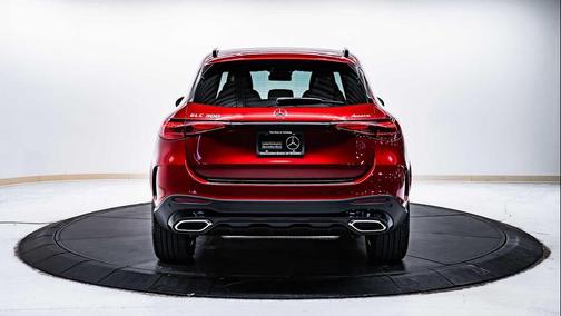 2025 Mercedes-Benz GLC 300 4MATIC