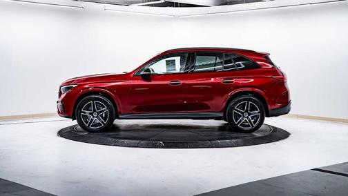 2025 Mercedes-Benz GLC 300 4MATIC
