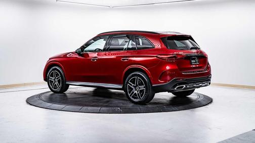 2025 Mercedes-Benz GLC 300 4MATIC