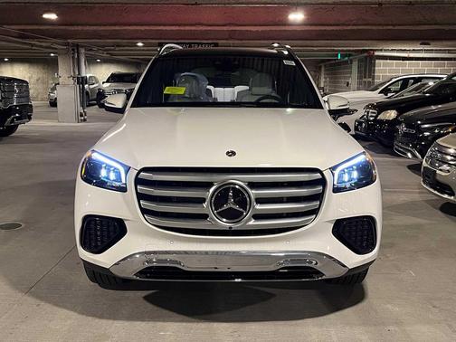 2025 Mercedes-Benz GLS 450 4MATIC