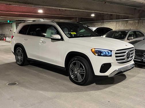 2025 Mercedes-Benz GLS 450 4MATIC