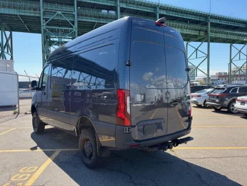 Tenorite Grey Metallic 2026 Mercedes-Benz Sprinter 2500 Standard Roof