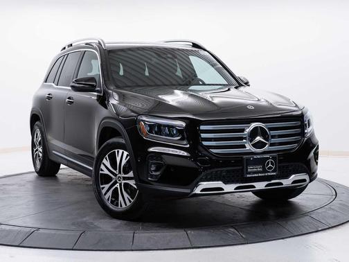 Night Black 2025 Mercedes-Benz GLB 250 4MATIC