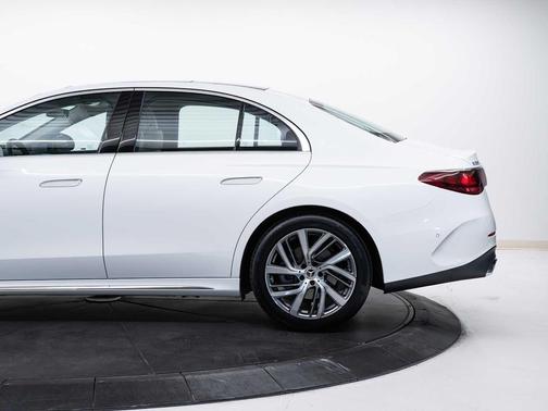 Polar White 2026 Mercedes-Benz E-Class E 350