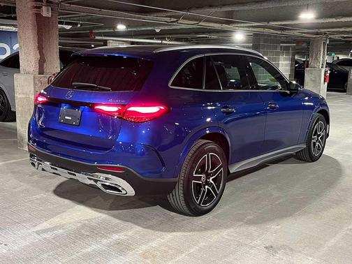 2025 Mercedes-Benz GLC 300 4MATIC