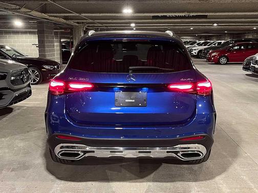 2025 Mercedes-Benz GLC 300 4MATIC