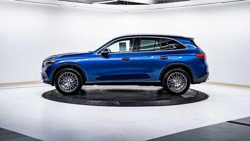 2025 Mercedes-Benz GLC 300 4MATIC