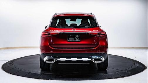 2025 Mercedes-Benz GLC 300 4MATIC