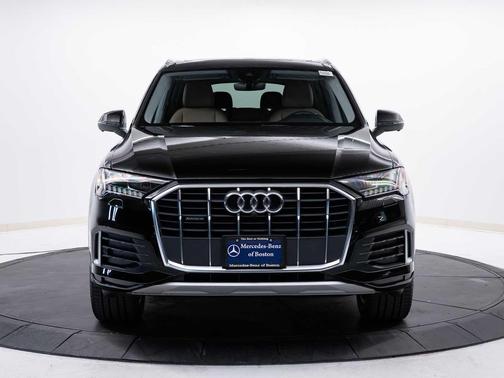 Night Black 2021 Audi Q7 45 Premium Plus