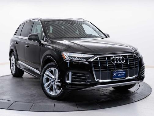 Night Black 2021 Audi Q7 45 Premium Plus
