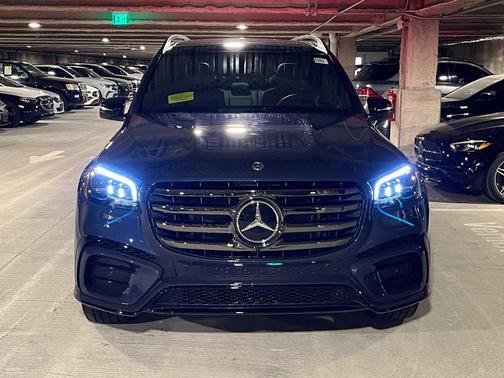 2025 Mercedes-Benz GLS 450 4MATIC