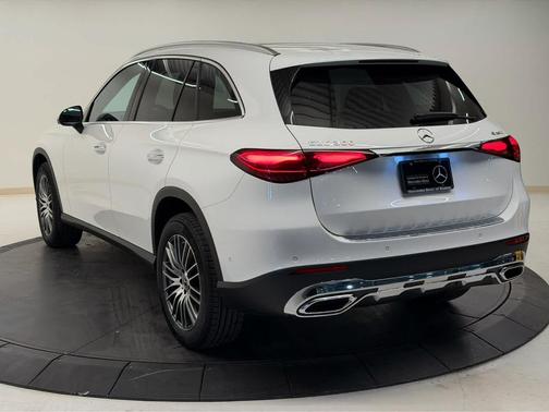 Polar White 2026 Mercedes-Benz GLC 300 4MATIC