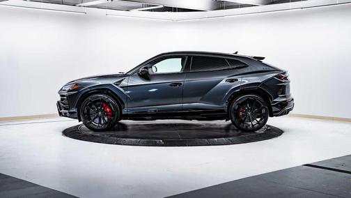 2019 Lamborghini Urus AWD