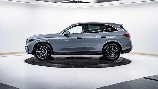 2025 Mercedes-Benz GLC 300 4MATIC