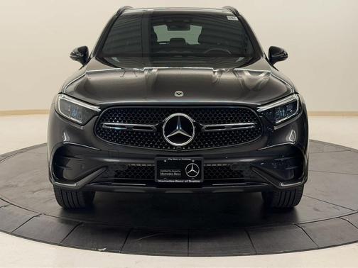 Graphite Grey Metallic 2023 Mercedes-Benz GLC 300 4MATIC