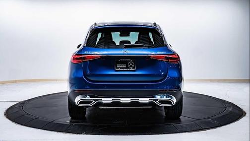 2025 Mercedes-Benz GLC 300 4MATIC