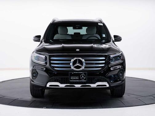 Night Black 2026 Mercedes-Benz GLB 250 4MATIC