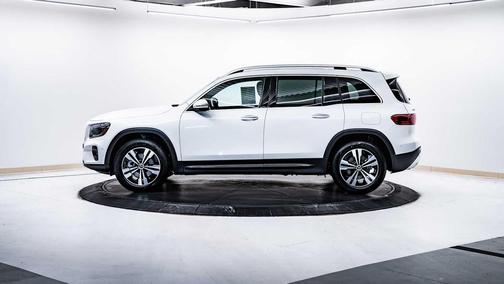 2025 Mercedes-Benz GLB 250 4MATIC