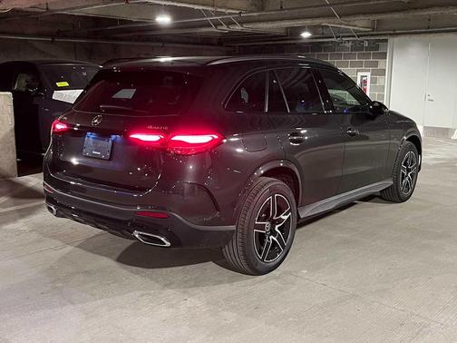 2025 Mercedes-Benz GLC 300 4MATIC