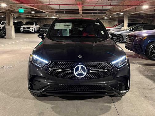 2025 Mercedes-Benz GLC 300 4MATIC